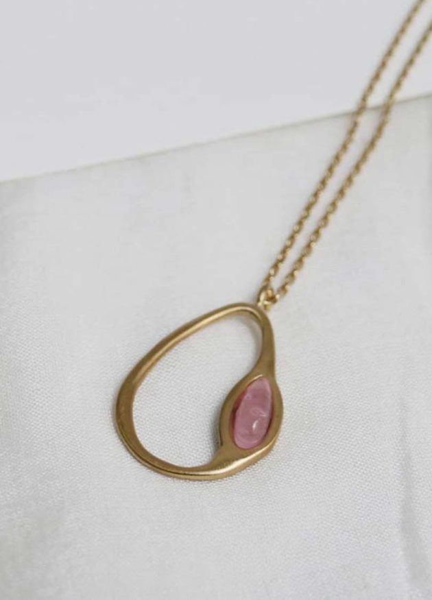 Exuberant golden Necklace - Image 3