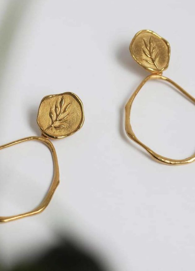 Portlligat Golden Earrings - Image 3